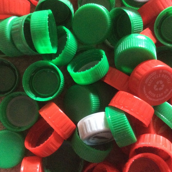 50 plastic soda bottle caps