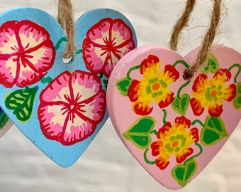 Small Hand-Painted Wooden Heart Decoration / Wedding Favour