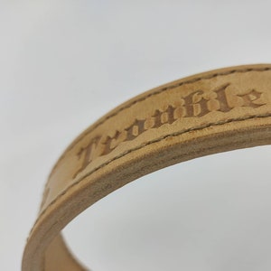 Write whatever you want Collar in leather and brass. CUSTOMIZABLE handcrafted. Hand-sewn image 4