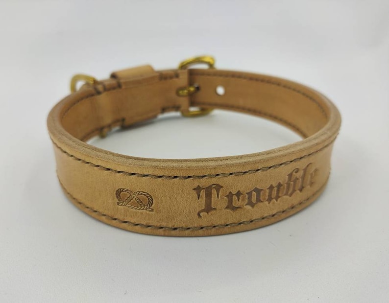 Write whatever you want Collar in leather and brass. CUSTOMIZABLE handcrafted. Hand-sewn image 6