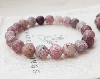 Strawberry Quartz Bracelet – Symbolic Crystal Jewelry for Self-Reflection & Inner Peace, Gift for Women, Meaningful Spiritual Jewelry