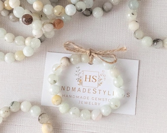 White and Multicolor Jade Energy Bracelet — Healing Crystal Jewelry for Clarity & Balance, Lightweight Jade Stretch Bracelet