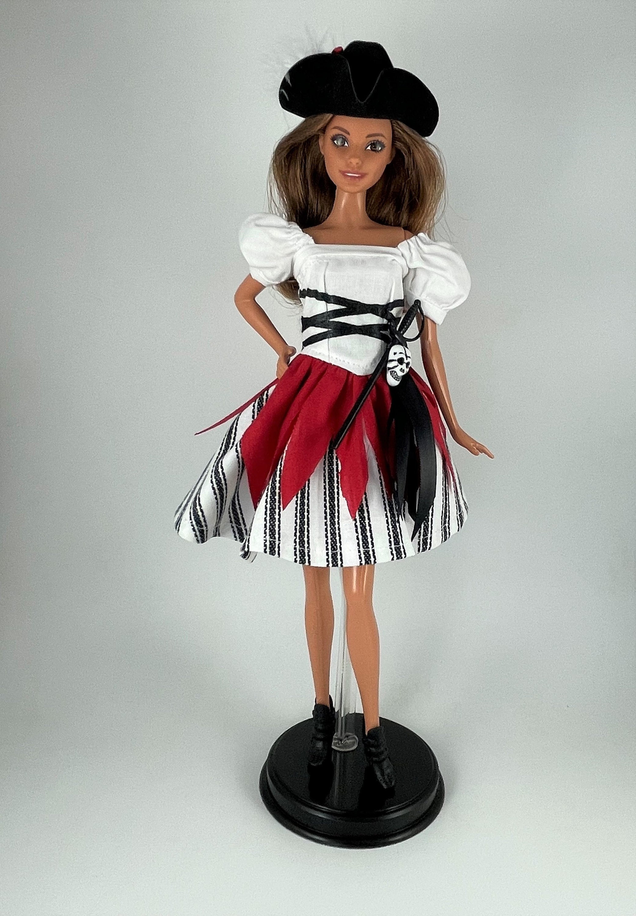 Poupée Barbie stylé pour fille • Petites Pirates