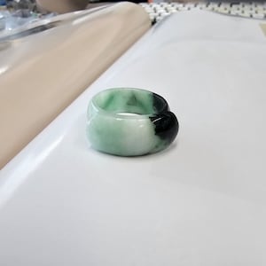 US 9 Natural jade Band Ring