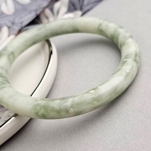 Seoul 58 mm jade bangle vintage (9 mm)Korean fashion jewelry