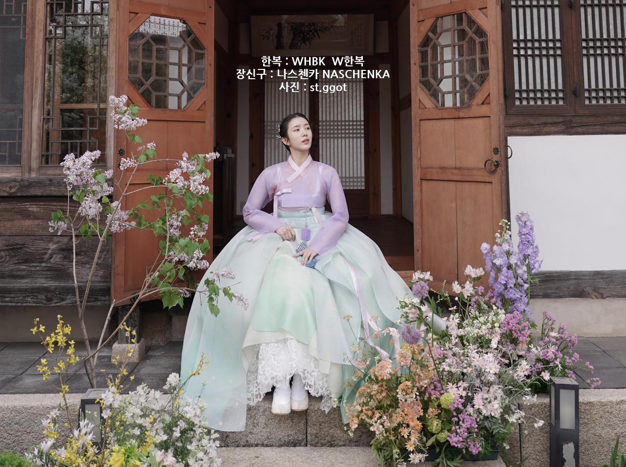 アクセサリー hananoha.nori Hand-painted Reversible Japanese Ceramic Necklace: Hana – Sayumi