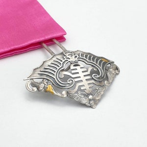 Dwikkoji Seoul NASCHENKA 뒤꽂이 hair pin kdrama, Korean hair stick with silver binyeo for hanbok jewelry, Korean hair stick, flower hair stick