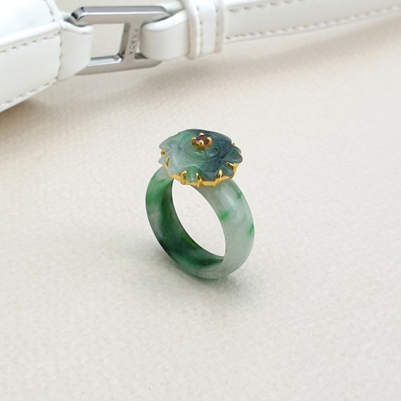 9.5US Authentic Jadeite Emerald Green Jade Ring Grade B - Lovfor
