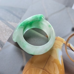 US 8.5 Natural jade Band Ring