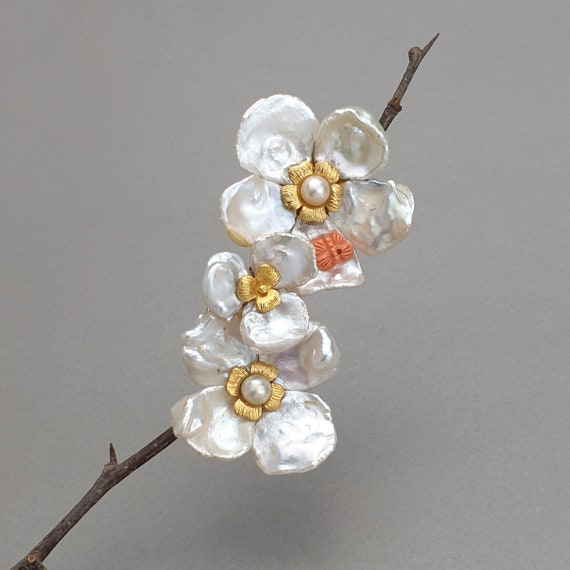Korean brooch best sale online