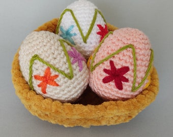 Easter Egg With Basket Amigurumi----3 pieces Ready to Ship----FREE SHIPPING INTERNATIONAL, Easter Amigurumi, Crochet Doll