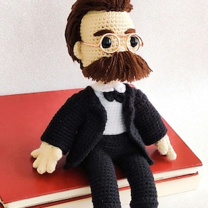Friedrich Nietzsche Crochet Amigurumi Doll | Famous Philosopher,Bookshelf Decor,German Philosopher