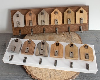 Solid Wood House Key Holder – Farmhouse Wall Decor with 6 Hooks