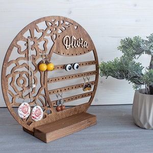 Organisateur personnalisé de bijoux en bois / Support de boucles doreilles / Rangement de bijoux en bois / Cadeau pour toute femme / Stand de bijoux image 5