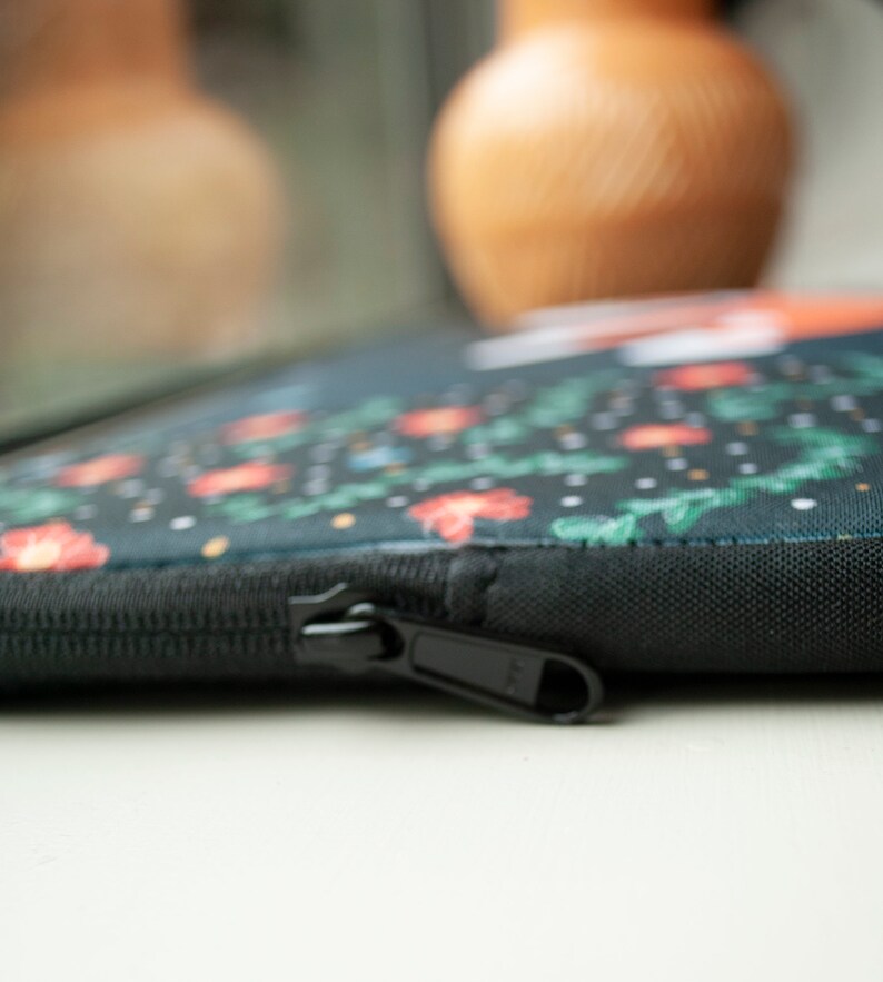 Get your own COMPLETELY ORIGINAL ILLUSTRATION Customised Laptop Sleeve 13 and 15 inches