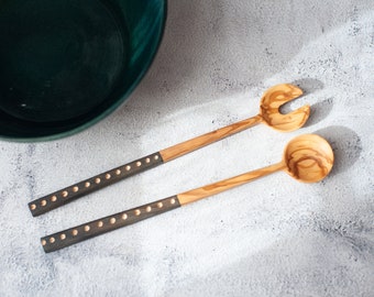 Olive Wood salad servers hand carved. Spoon and fork serving set. Kitchen decor. Salad cutlery, unique table decor. Housewarming gift