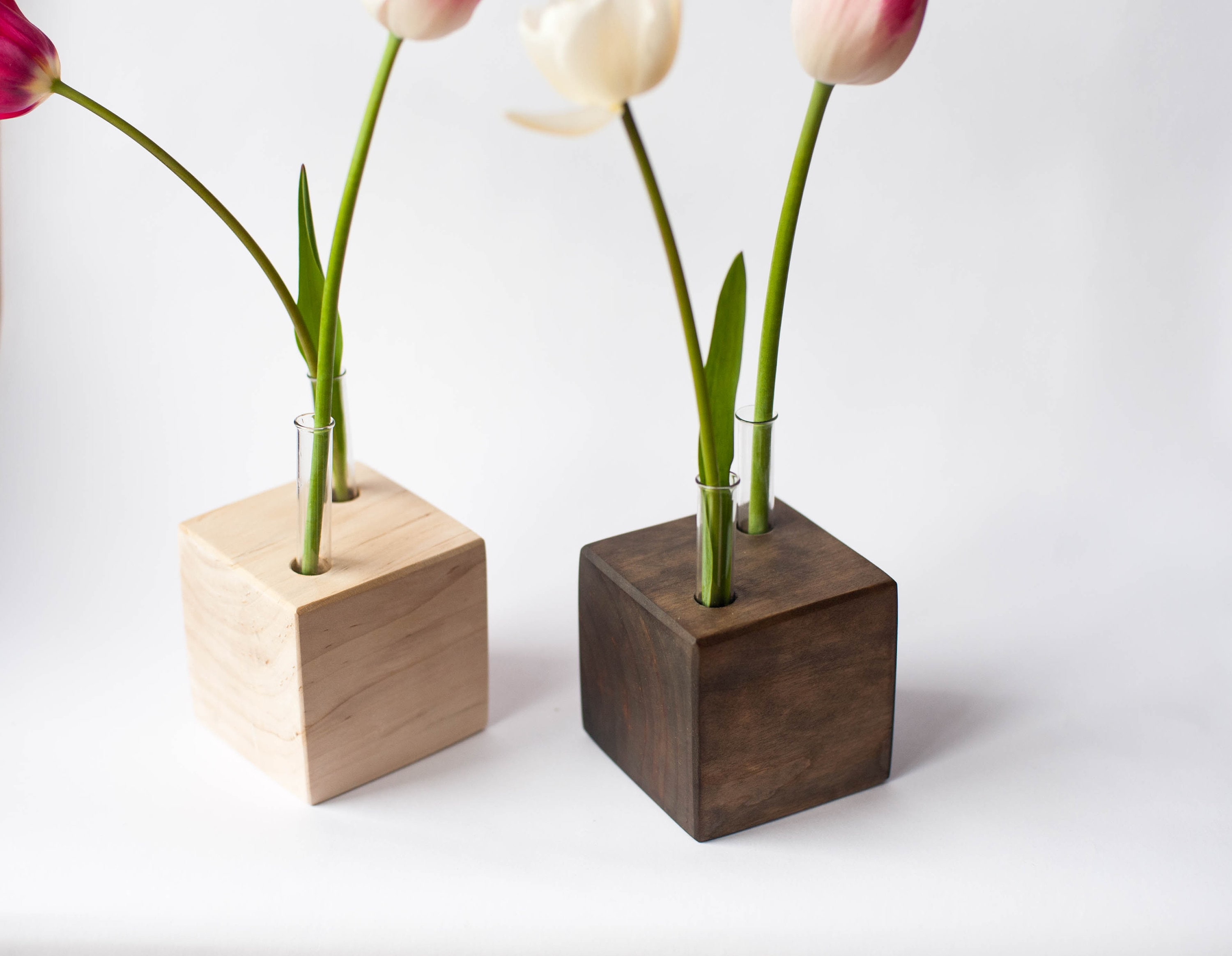 Vase tube à essai pour fleurs, vase à charnière en métal avec tube à essai  en verre, centre de table pour décoration d'intérieur : : Maison
