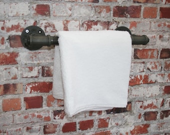 T-Nut Pipe Fitting Industrial Towel Rail - Vintage Look