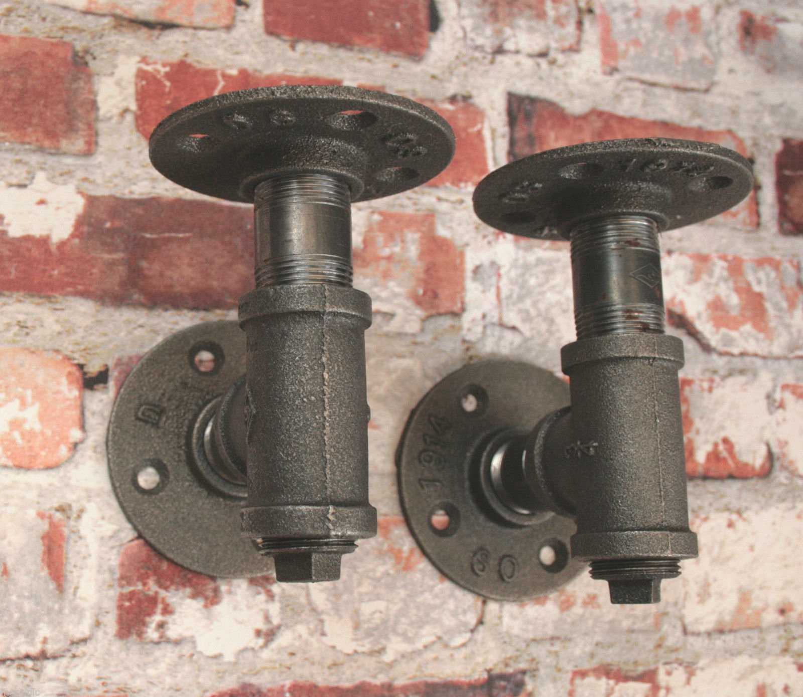 Industrial  Steel Pipe Shelf Bracket Holder Tee Style (Pair)
