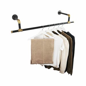 T-Shirt Style zweistöckige Kleiderstange | Industrieller Rohstahl und Messingrohrstil