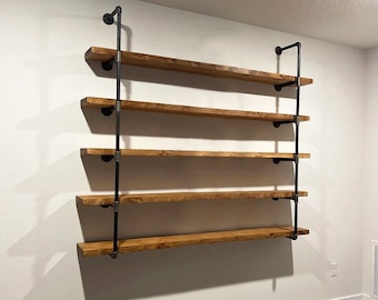 Regalsystem mit Holzstruktur und Holzfarben nach Kundenwunsch