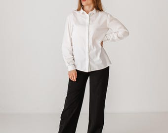 Elegantes weißes Button-Down-Hemd mit Kragen für Damen