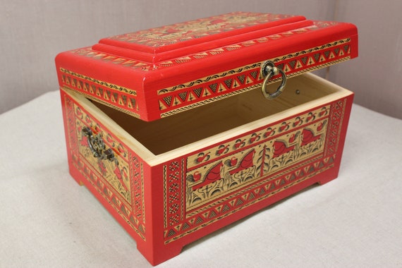 pretty wooden boxes