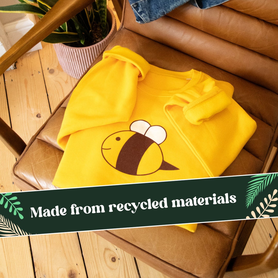 Sweater Bee and Puppycat Sustainable Organic Cotton Recycled Polyester Free UK Delivery Great Bee and Puppycat Fan Gift Etsy Canada