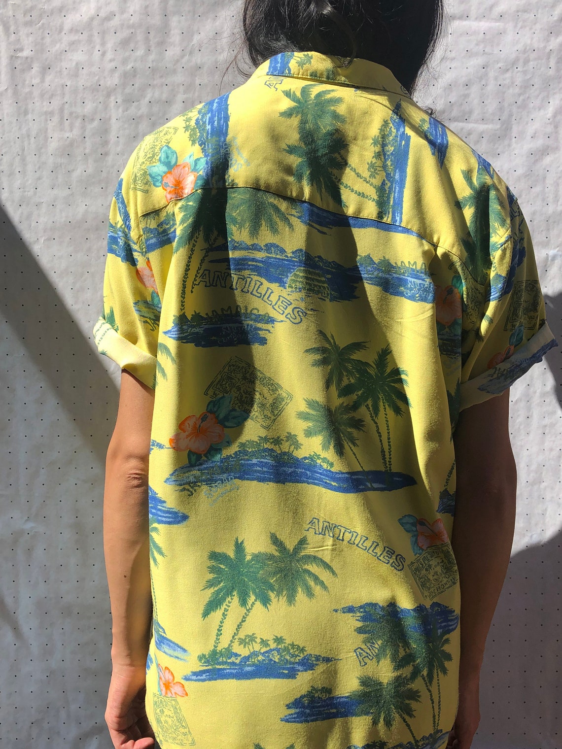 dicaprio hawaiian shirt