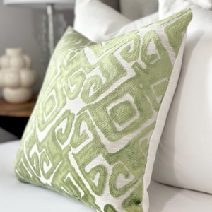 Green Velvet Throw Pillow Cover , Green decorative pillowcase , geometric velvet fabric pillow cover for sofa and bed , Green modern pillows