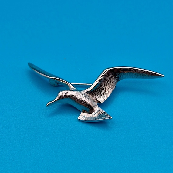Vintage Pewter Seagull Brooch