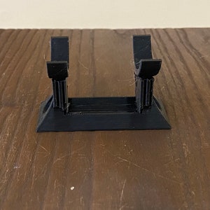 Horizontal Low Profile Lightsaber Stand
