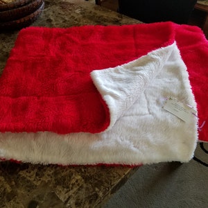 Fuzzy Blanket Reversible Warm Cozy Blanket White and Red Soft Furry Blanket