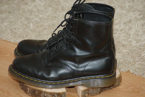 Vintage Dr.Martens Boots size EU 43.vintage Black