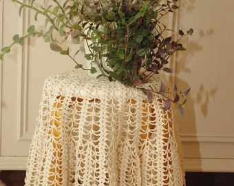 Cream large Vintage handmade round crochet tablecloth Lace Tablecloths for Wedding Beige Crochet Tablecloth, Farmhouse Style Round Knitted