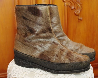 7.5 UK size/Vintage fur boots,rare Snow Boots,sami boots Vintage brown fur boots,leather winter boots,Traditional shoes,vintage suede boots