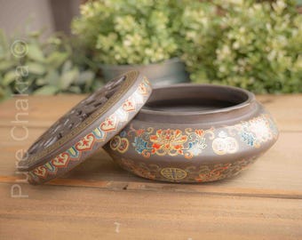 Hand-Painted Ceramic Incense Burner with Lotus Lattice Lid | Taupe Grey Tibetan Floral Design | Boho Altar Decor | Cone and Resin Incense
