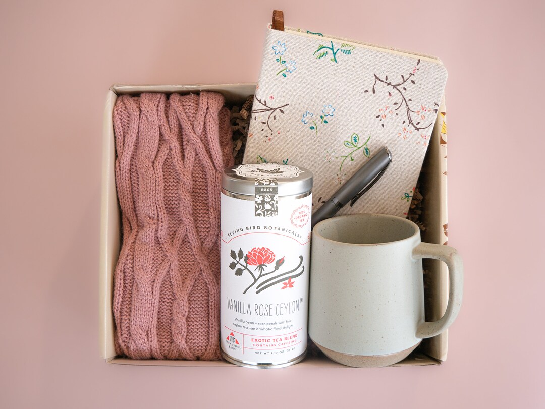 Valentines Day Gift Box. Valentine's Gift Set. Care Package for Her