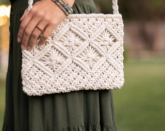 Stella White Cotton Macrame Purse - Macrame Bag - Hand Knotted Bag - Hippie Purse - Small Crossbody Purse