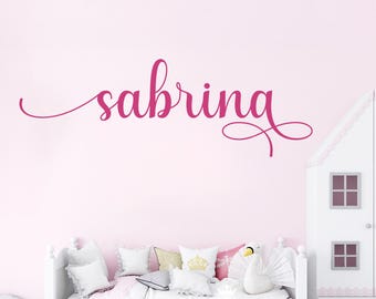 Calcomanía de pared con nombre personalizado: decoración rústica para habitación infantil.