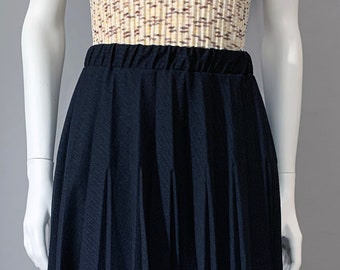 1960s Women's "Eccobay" Black Pleated Polyester Midi Skirt