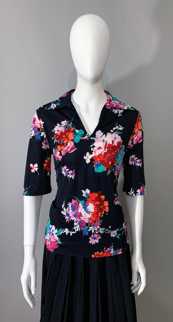 1970s Women's Floral Print 3/4 Short Sleeve Top