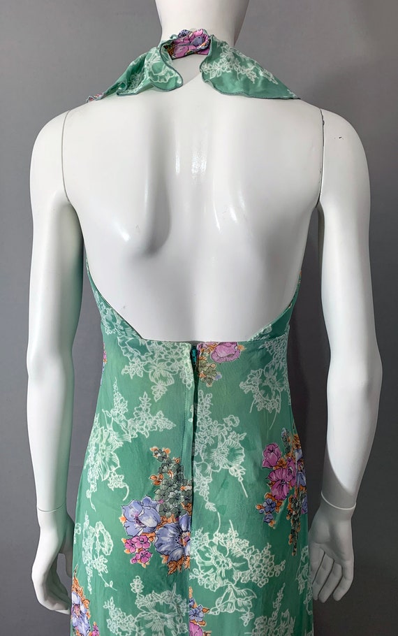 1970s Women's Floral Green Ruffle Halter Dress - image 7