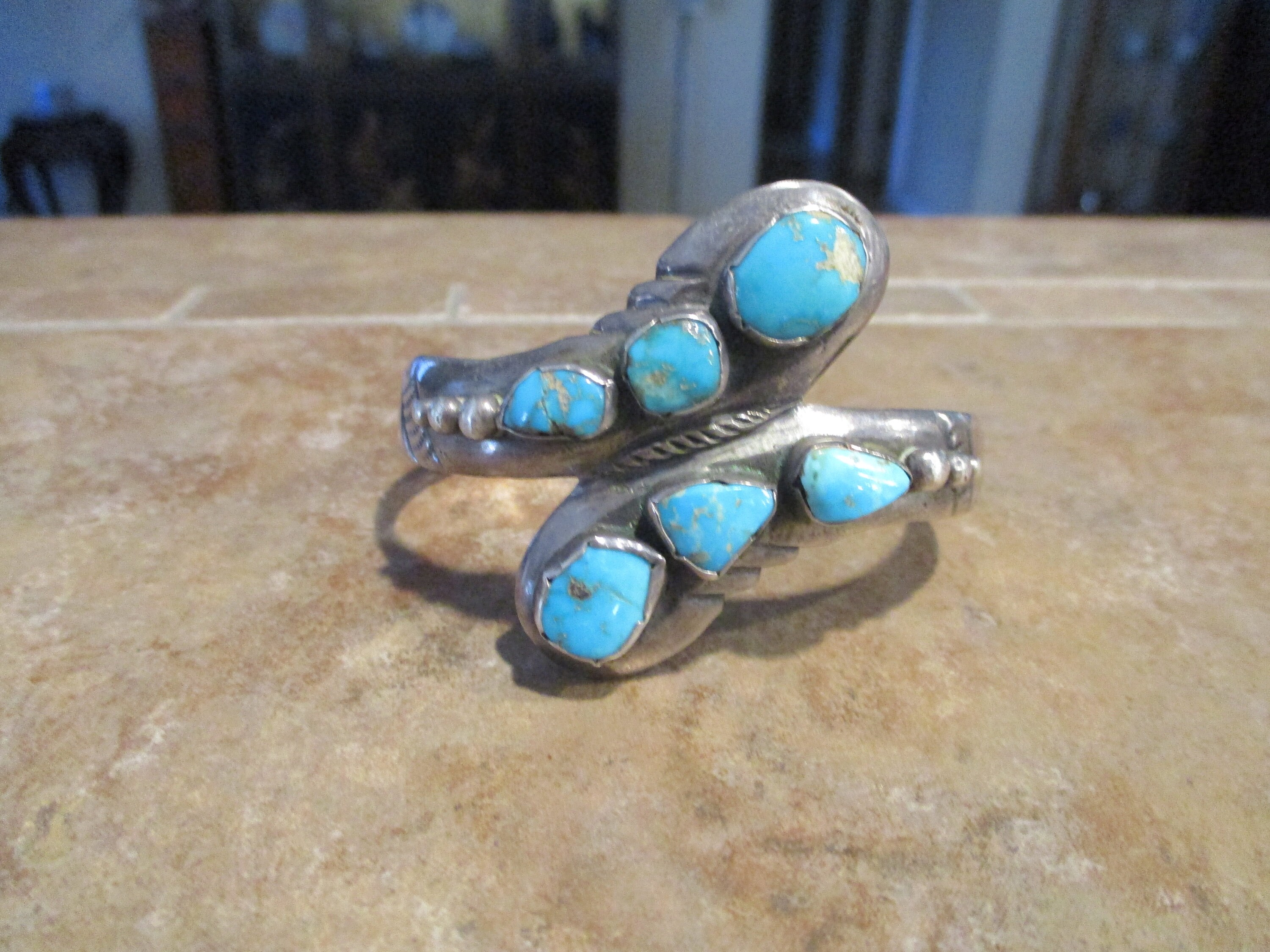 Dynamite Vintage Native American Navajo Old Morenci Turquoise Sterling Silver Bracelet Dynamite Vintage Native American Navajo Old Morenci Turquoise Sterling Silver Bracelet