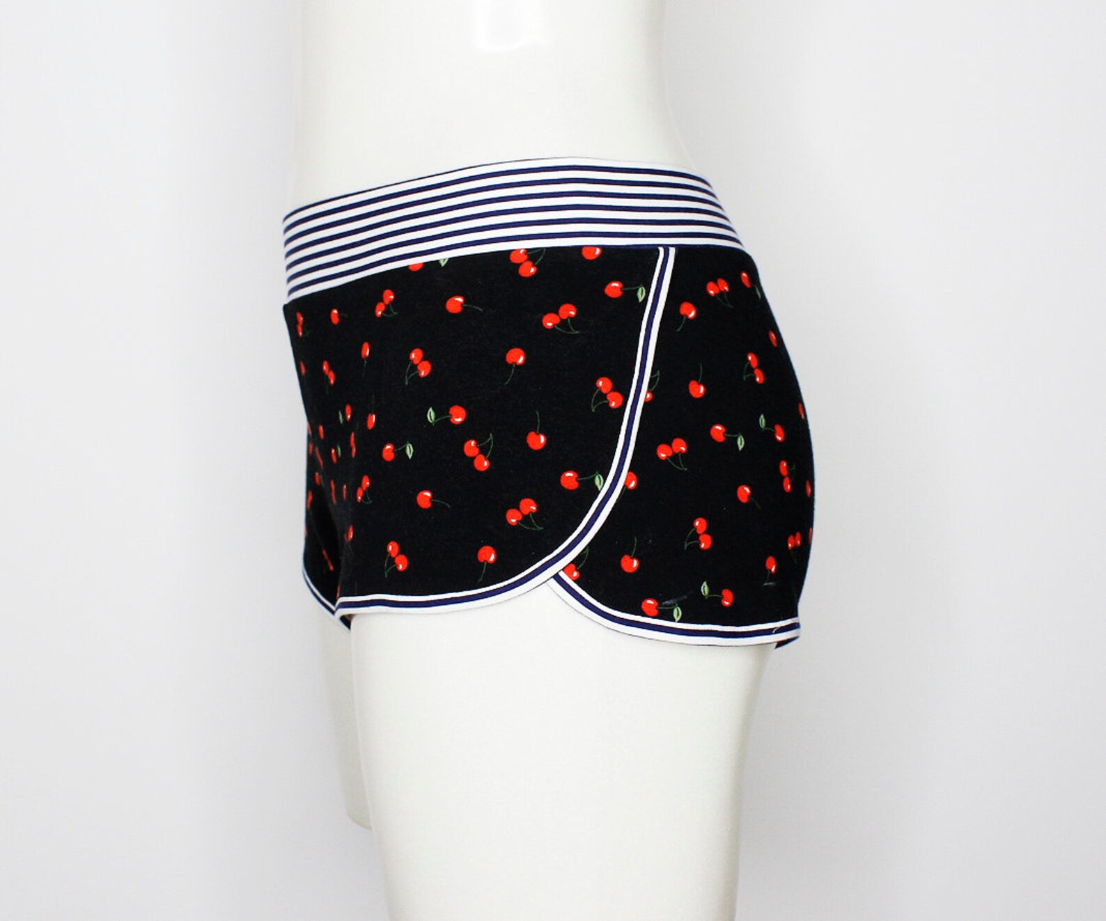Sewing patterns women booty shorts PDF sewing pattern pole | Etsy