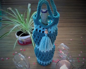Crochet Wine Tote Pattern, Marnie Bottle Tote, Crochet Plastic Bag Holder