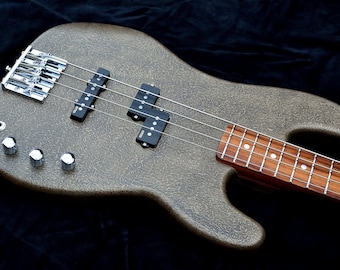 Bergfels Just P. Bass with Badass Bridge and EMG Geezer Butler Set, instead of 4800,-