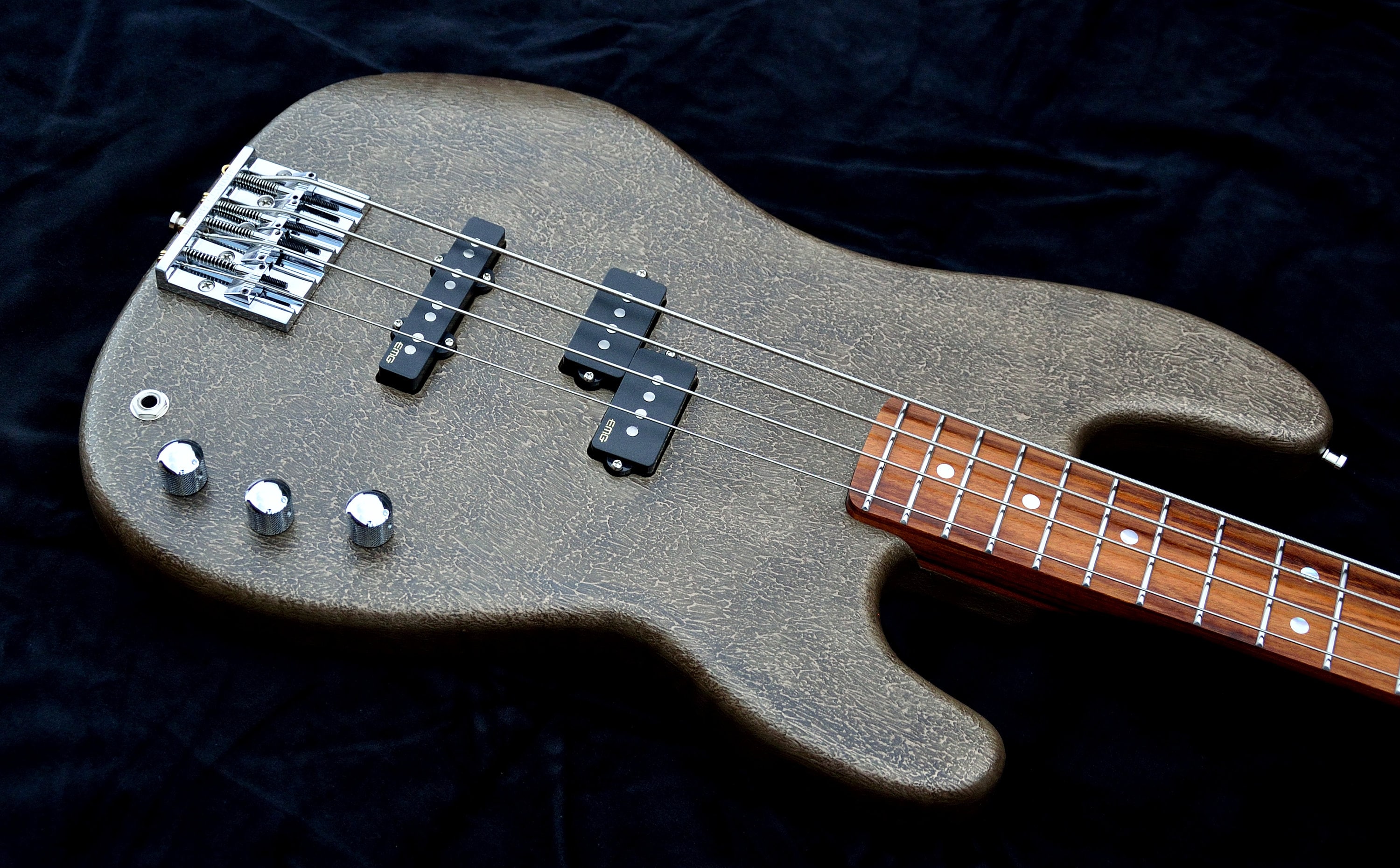 Bergfels Just P. Bass With Badass Bridge and EMG Geezer Butler