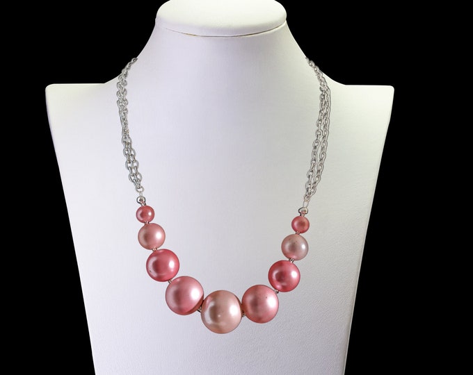 Pink pearl necklace