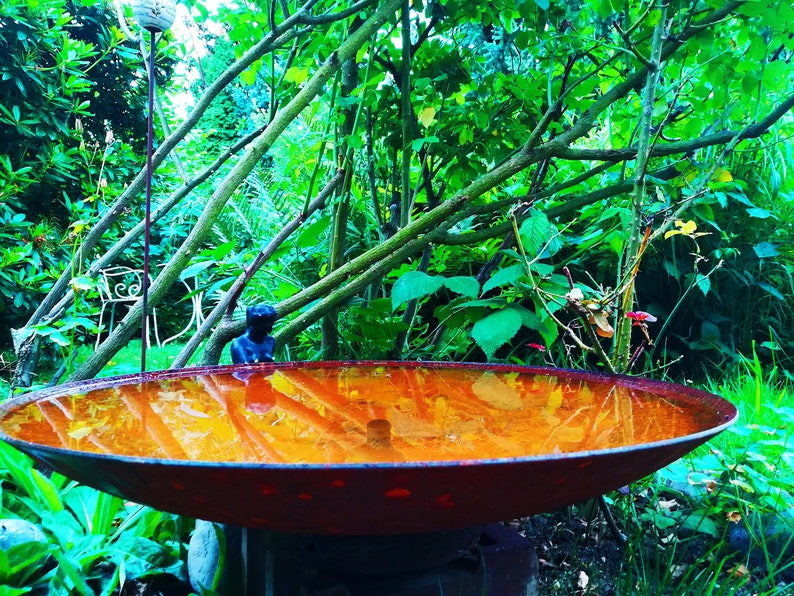 Fontaine design en véritable acier Corten massif avec pompe et éclairage blanc chaud image 1